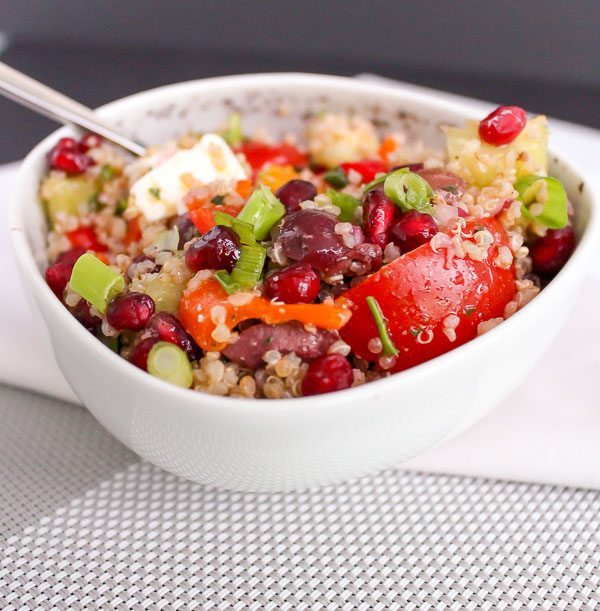 Quinoa Pomegranate Bowl with Greek Vinaigrette. Find this recipe and more ideas at Spoonabilities