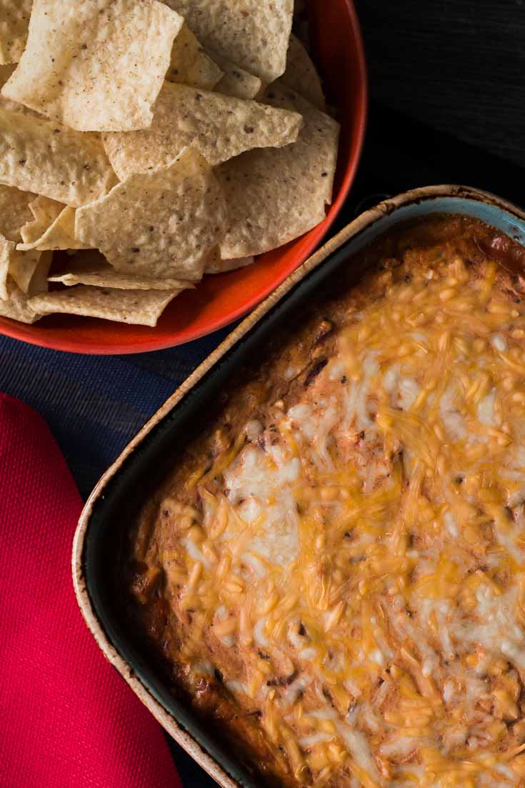 Fiesta Roasted Red Pepper Dip is the perfect appetizer or starter for any weekend party or Sunday football game. You can make ahead this recipe in 5 minutes for an easy dip with tons of flavors.Fiesta Roasted Red Pepper Dip is an easy 5-minute recipe. For appetizers/starters, Dips & Spreads, Basic/Easy to follow, Fast, Make Ahead, Vegetarian. Spoonabilities.com