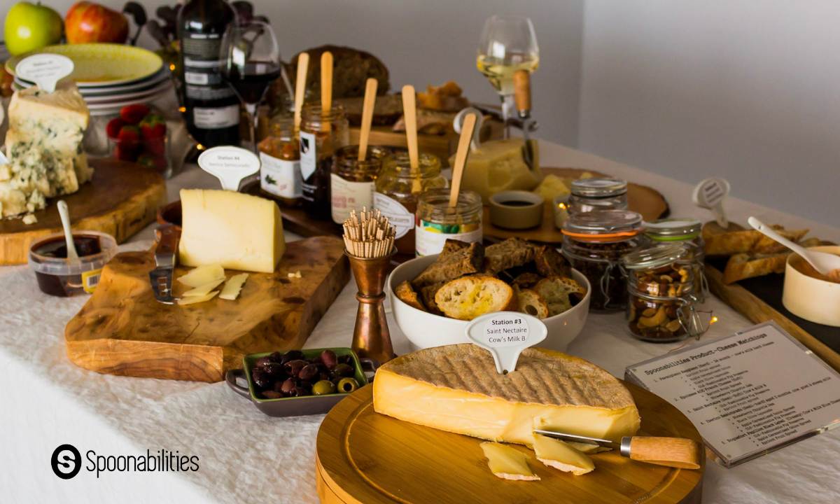 Cheese boards, spreads on jars, breads and accompaniments
